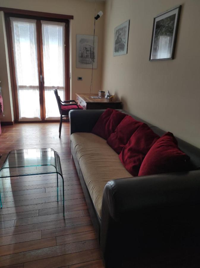 A Casa Di Nina Leilighet Aosta Eksteriør bilde